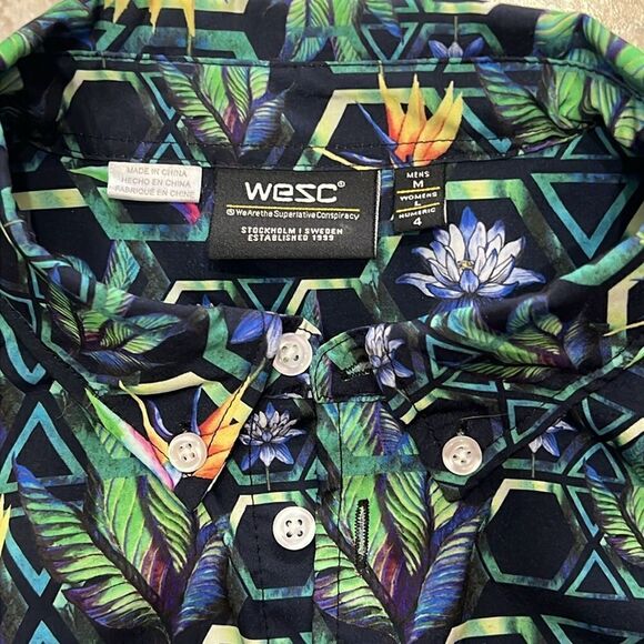 Wesc Oden Floral Print Collared Short-Sleeve Button-Down Shirt Size Large C15 - Picture 6 of 6